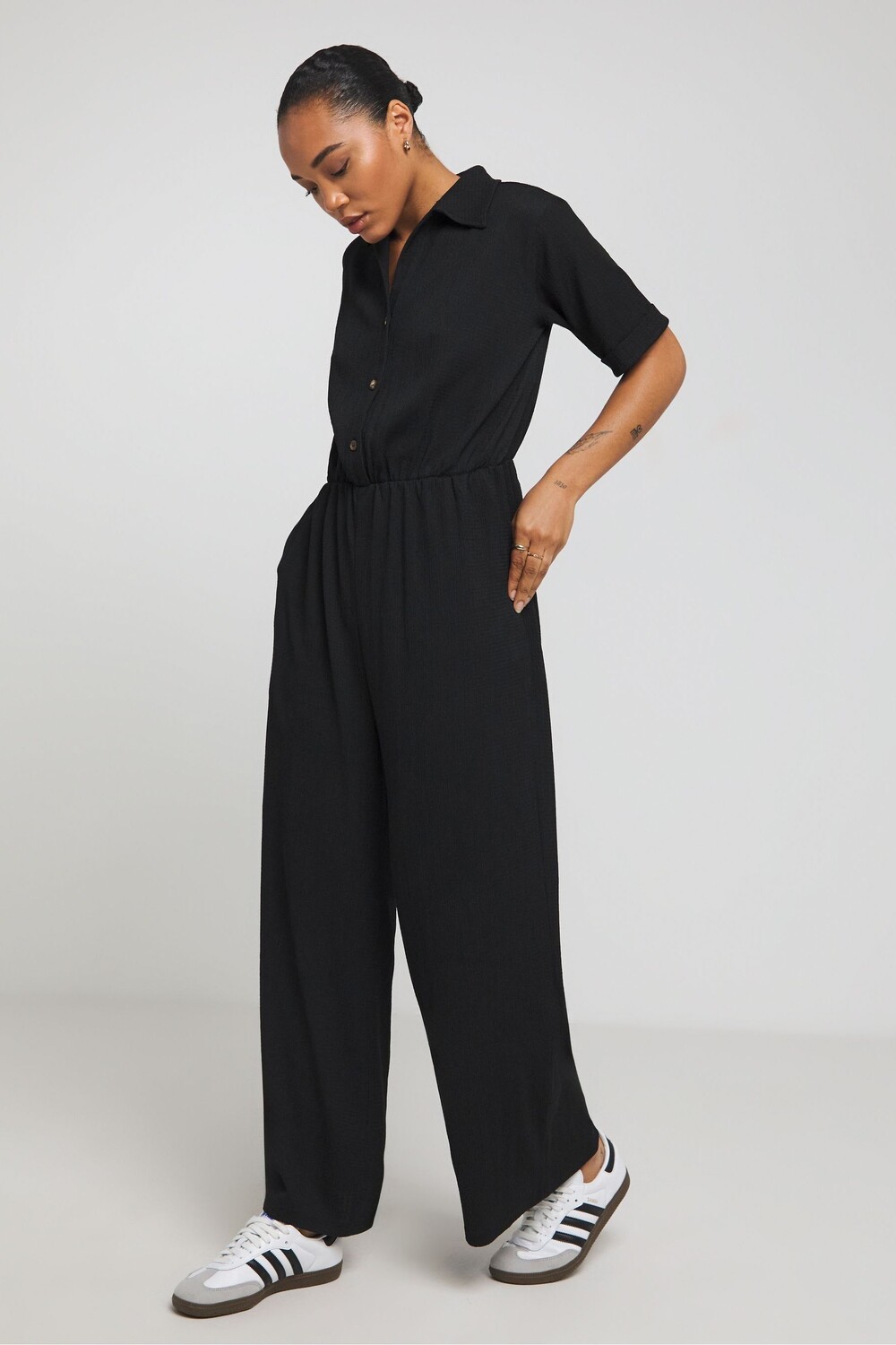 Вафельный комбинезон Simply Be, черный
Вафельный комбинезон Simply Be, черный