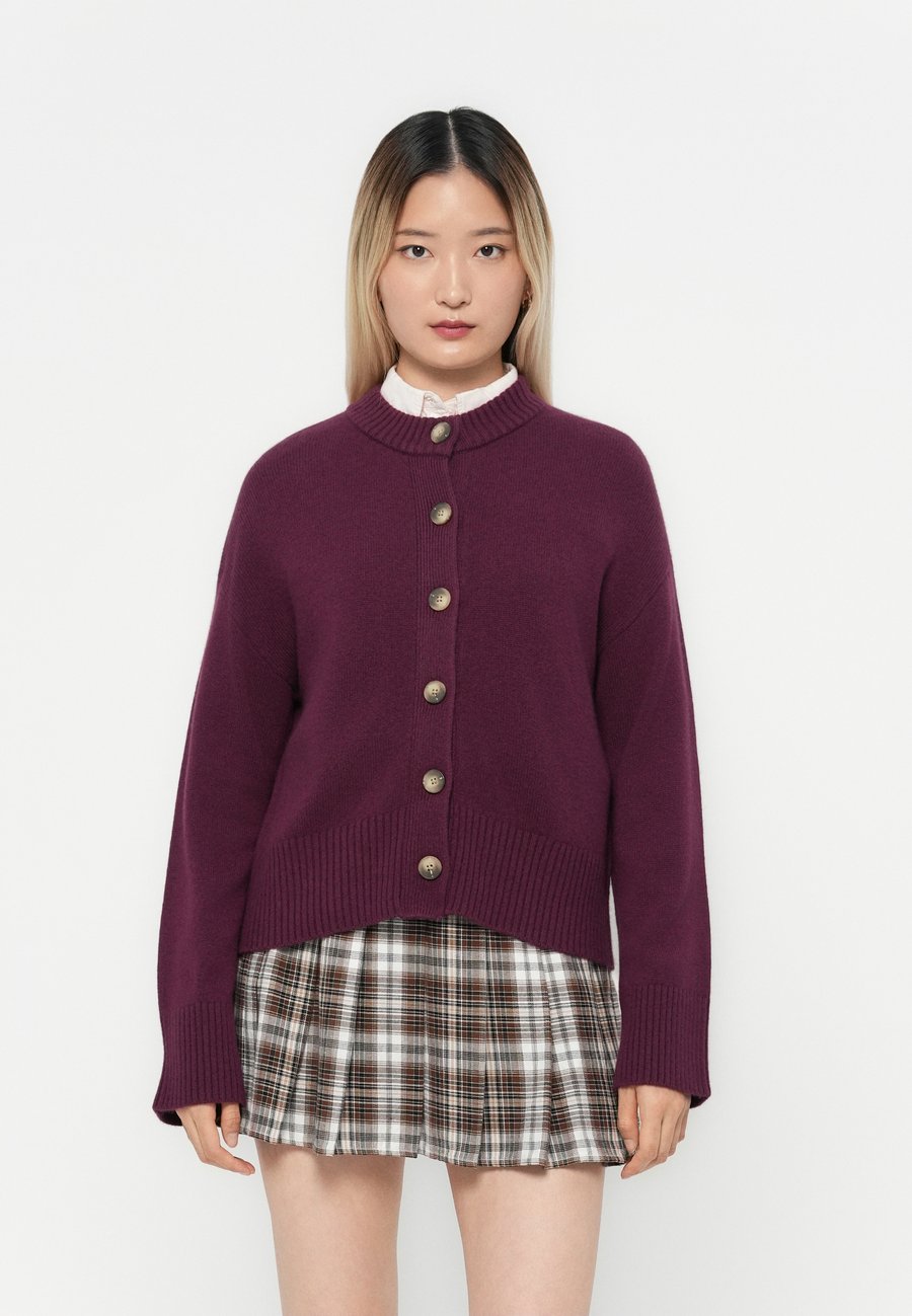 Кардиган Selected Femme SLFCILLE CARDIGAN, Fig/Dark Purple
Кардиган Selected Femme SLFCILLE CARDIGAN, Fig/Dark Purple