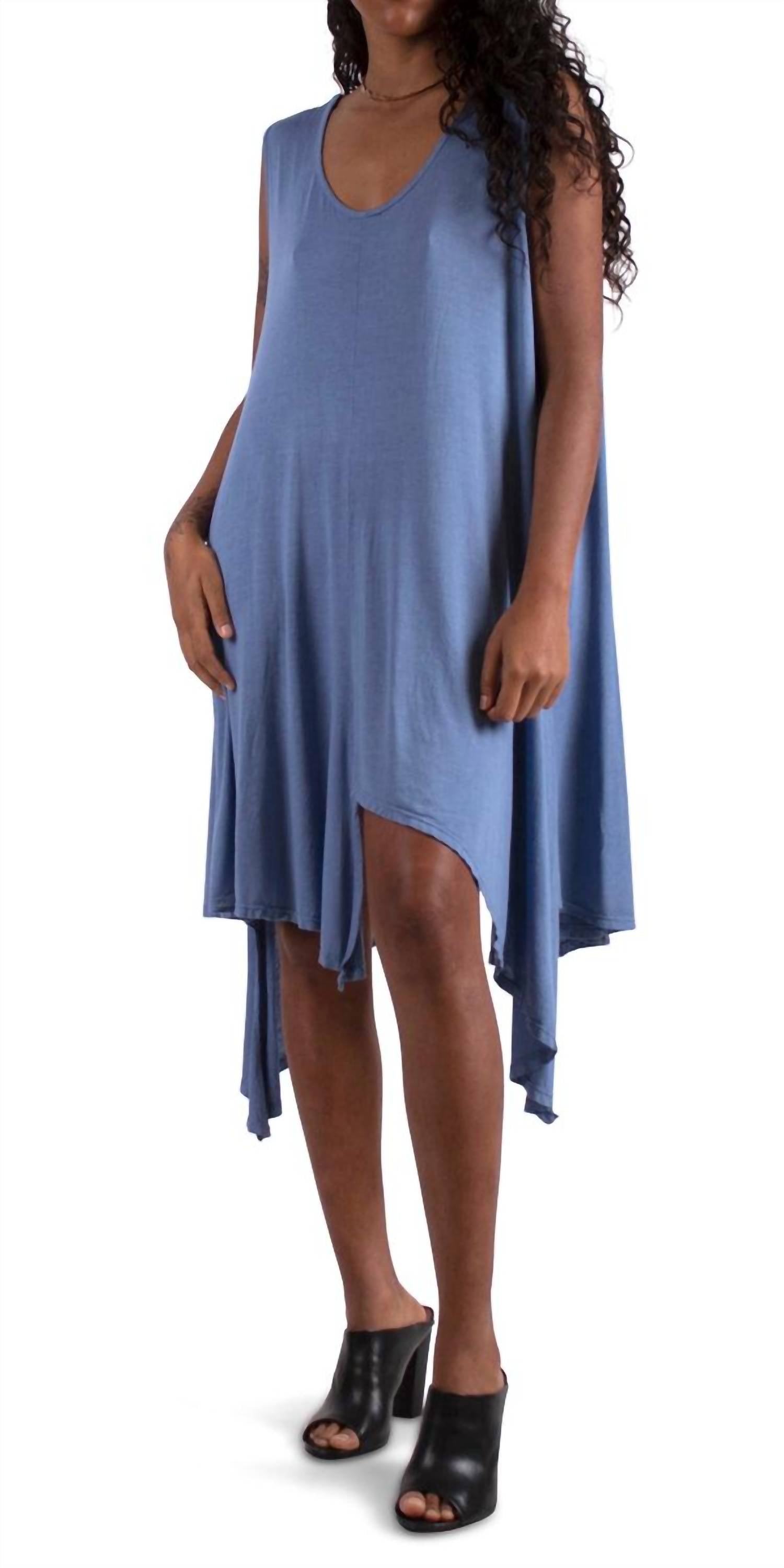 Платье-миди из джерси Squalo, цвет синий Gigi Moda, синий
Платье-миди из джерси Squalo, цвет синий Gigi Moda, синий