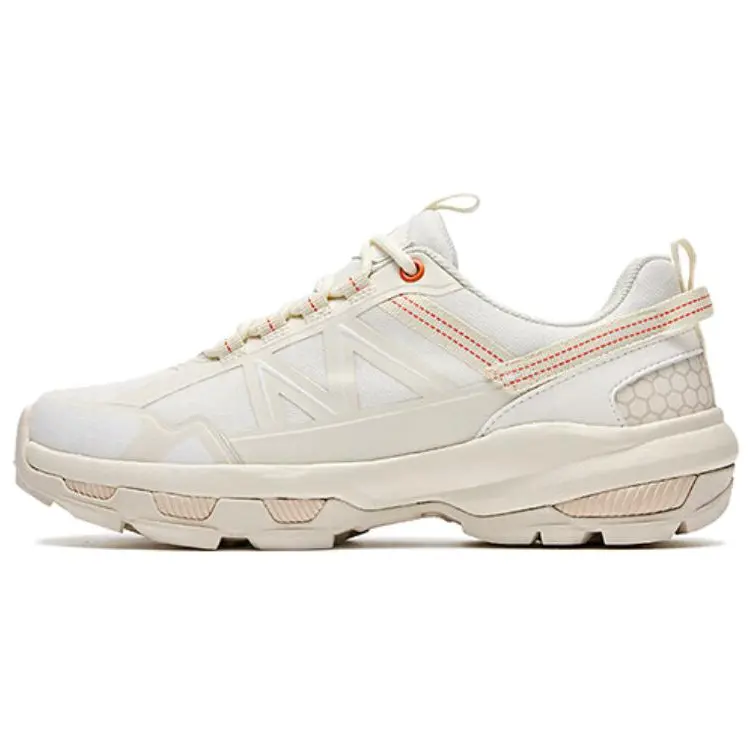 PONY GOYA Устойчивые к истиранию дышащие низкие треккинговые туфли женские экрю, цвет Ecru
PONY GOYA Устойчивые к истиранию дышащие низкие треккинговые туфли женские экрю, цвет Ecru