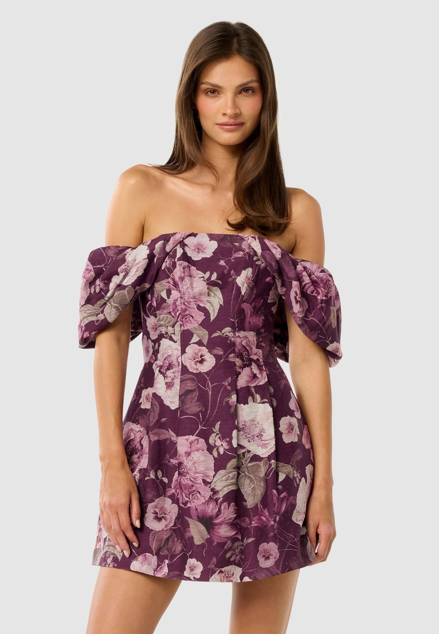 Платье Forever New JACQUIE OFF SHOULDER, Berry Layla/Red
Платье Forever New JACQUIE OFF SHOULDER, Berry Layla/Red