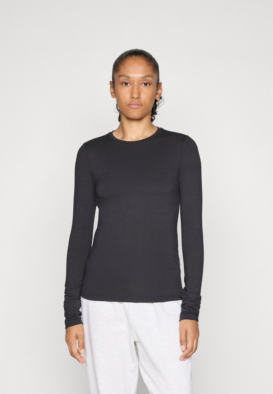 Топ ONLY Play ONPFENIA SLIM TOP, Black
Топ ONLY Play ONPFENIA SLIM TOP, Black