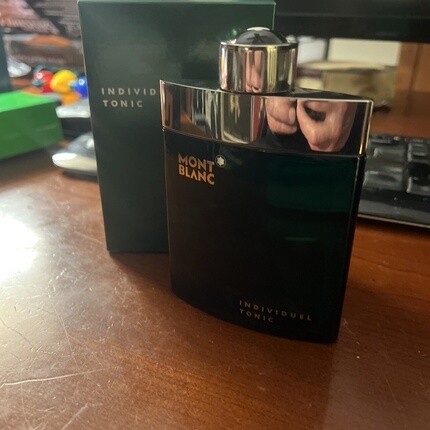 Mont Blanc индивидуальный тоник 2,5 унции EDT спрей мужской одеколон 75 мл Montblanc
Mont Blanc индивидуальный тоник 2,5 унции EDT спрей мужской одеколон 75 мл Montblanc