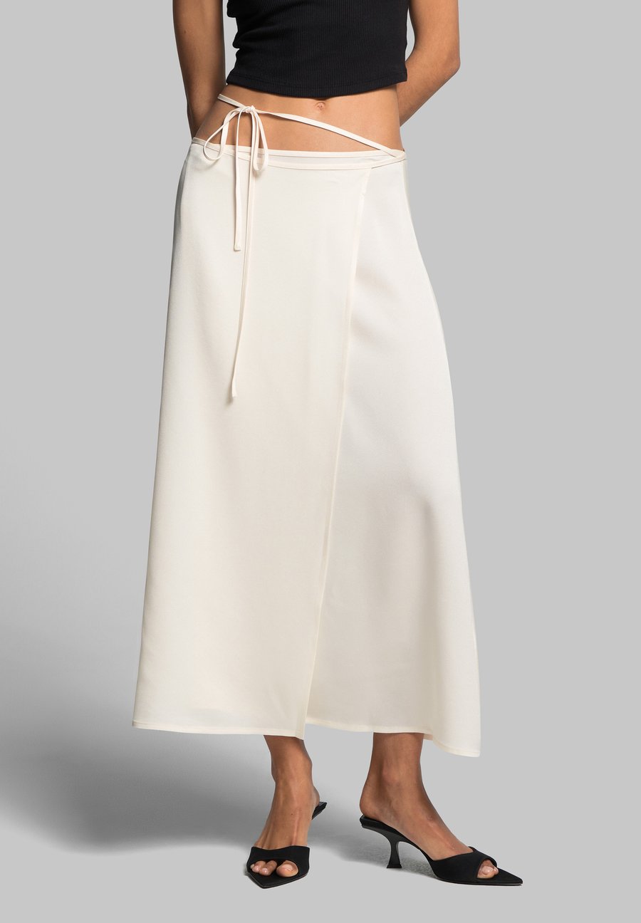 Юбка WRSTBHVR KINA , Jet Stream/Off-White
Юбка WRSTBHVR KINA , Jet Stream/Off-White