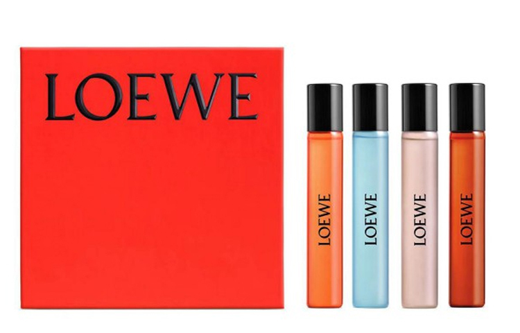 Подарочный набор для пар с образцами ароматов travel kit eau de parfum eau de toilette 15мл*4 LOEWE
Подарочный набор для пар с образцами ароматов travel kit eau de parfum eau de toilette 15мл*4 LOEWE