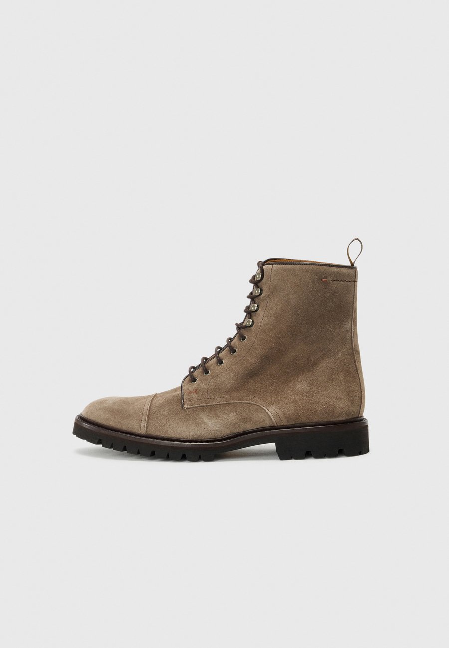 Ботинки Hackett London SLOANE, Mud Brown/Beige
Ботинки Hackett London SLOANE, Mud Brown/Beige
