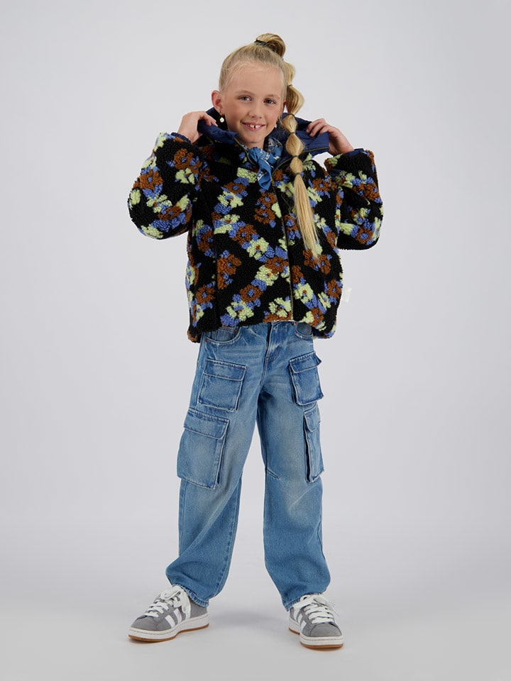 Vingino Двусторонняя куртка "Тара" темно-синего и черного цвета
Vingino Двусторонняя куртка "Тара" темно-синего и черного цвета