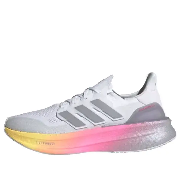 Кроссовки ультрабуст Adidas, белый
Кроссовки ультрабуст Adidas, белый