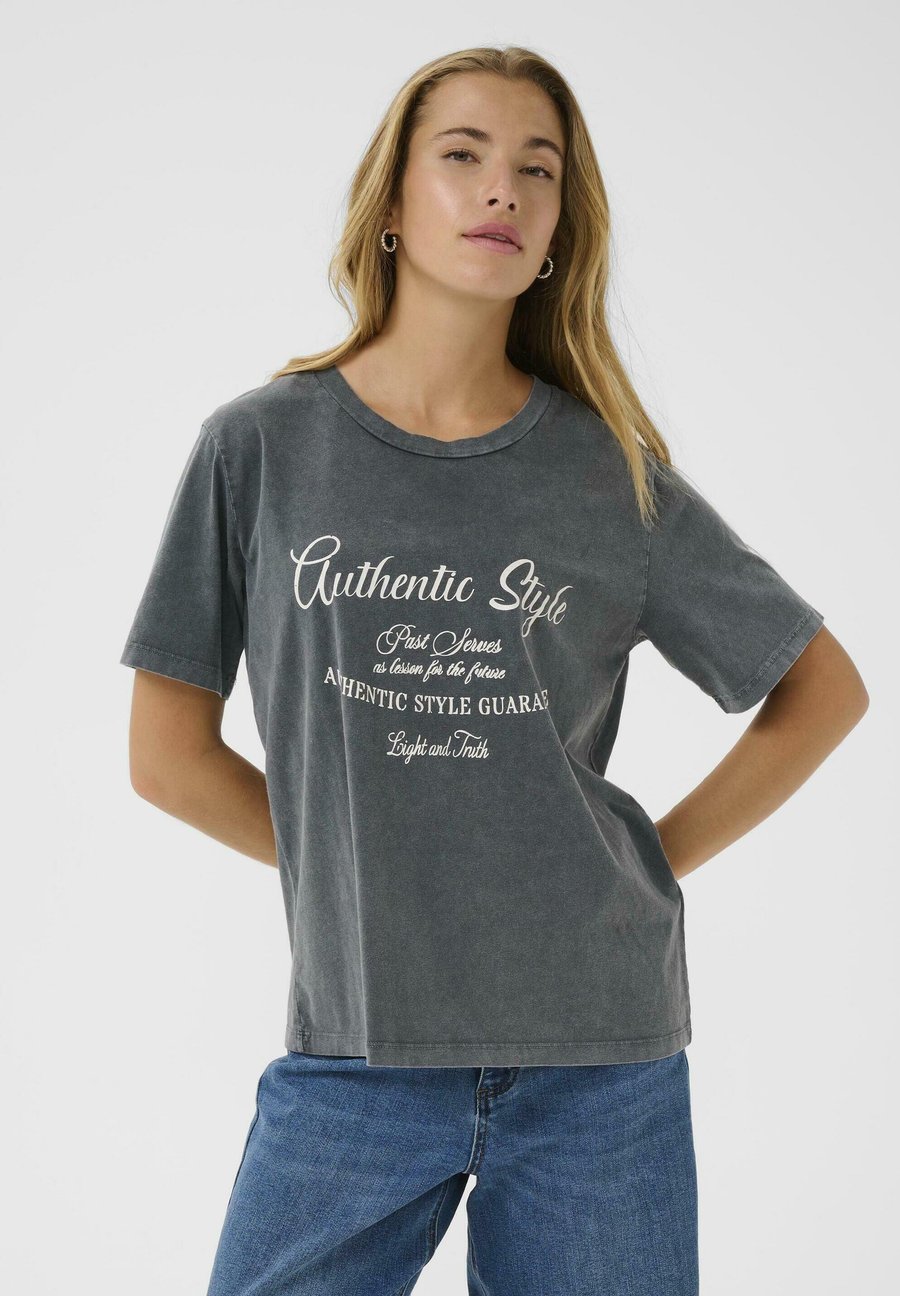 Футболка Kaffe VIA , Black Acid Wash W Chalk Aop/Black, Черный, Футболка Kaffe VIA , Black Acid Wash W Chalk Aop/Black
Футболка Kaffe VIA , Black Acid Wash W Chalk Aop/Black, Черный, Футболка Kaffe VIA , Black Acid Wash W Chalk Aop/Black