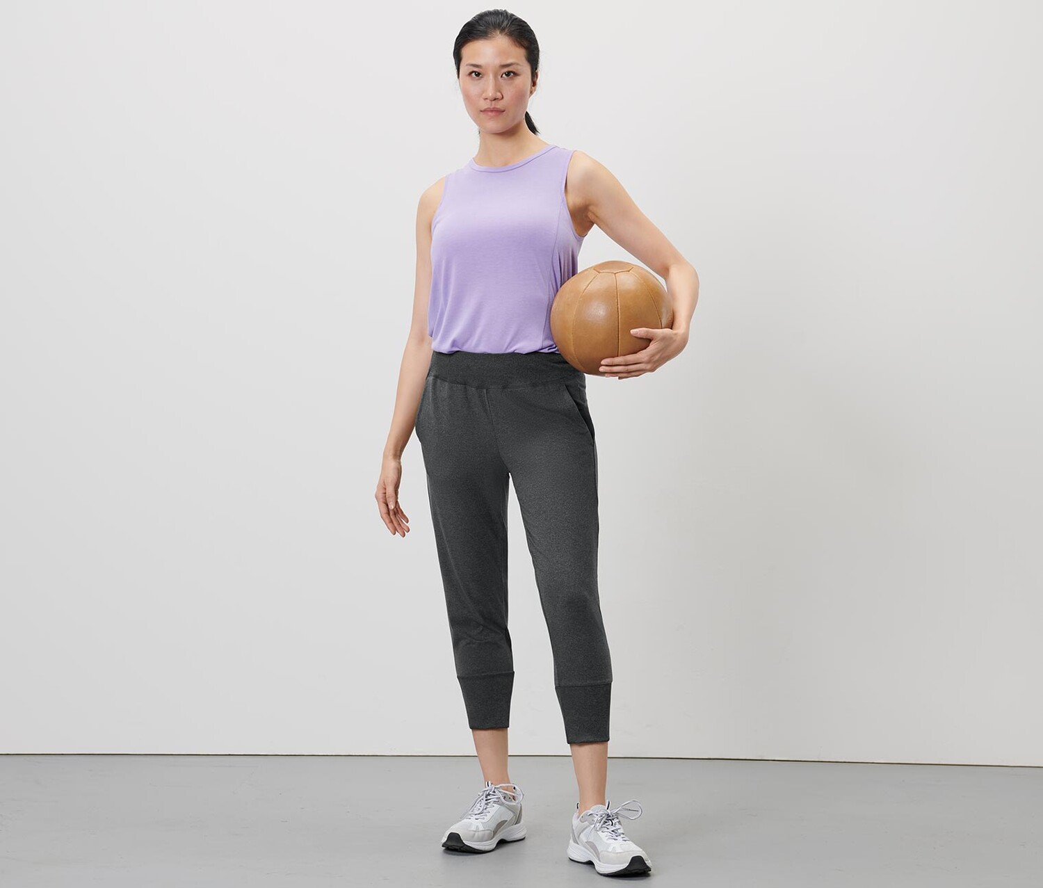 Спортивные брюки длиной 3/4 Tchibo, антрацит пестрый
Спортивные брюки длиной 3/4 Tchibo, антрацит пестрый