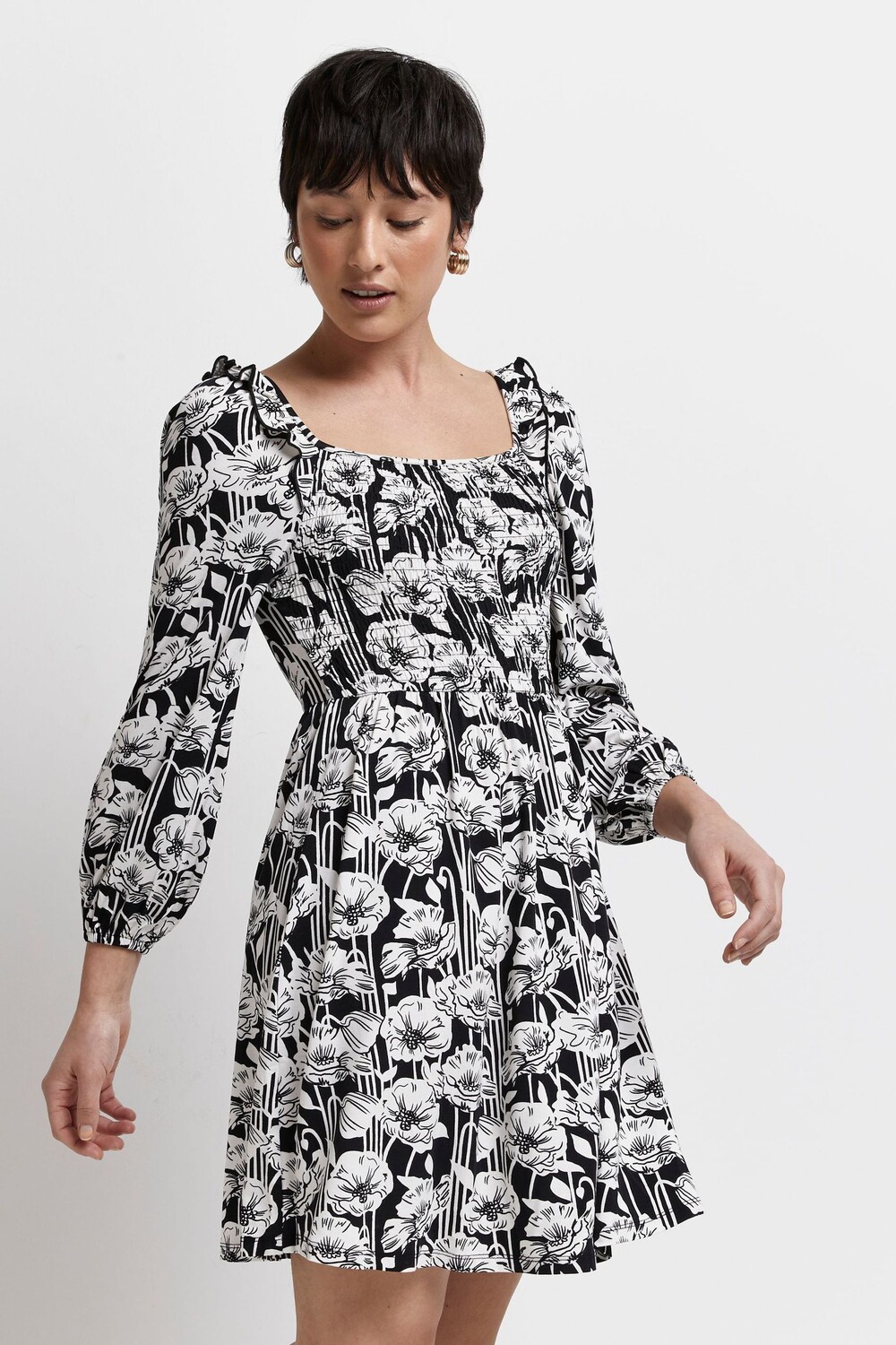 Миниатюрная мини-юбка с присборками спереди River Island, черный
Миниатюрная мини-юбка с присборками спереди River Island, черный