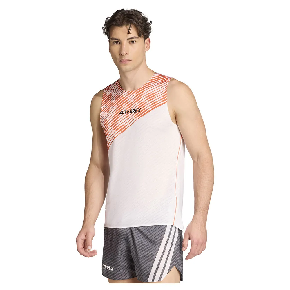 Футболка без рукавов adidas Terrex Techrock Pro, белый 
Футболка без рукавов adidas Terrex Techrock Pro, белый