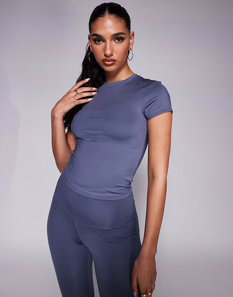 Футболка для малышей с короткими рукавами в васильковом цвете 4505
Футболка для малышей с короткими рукавами в васильковом цвете 4505