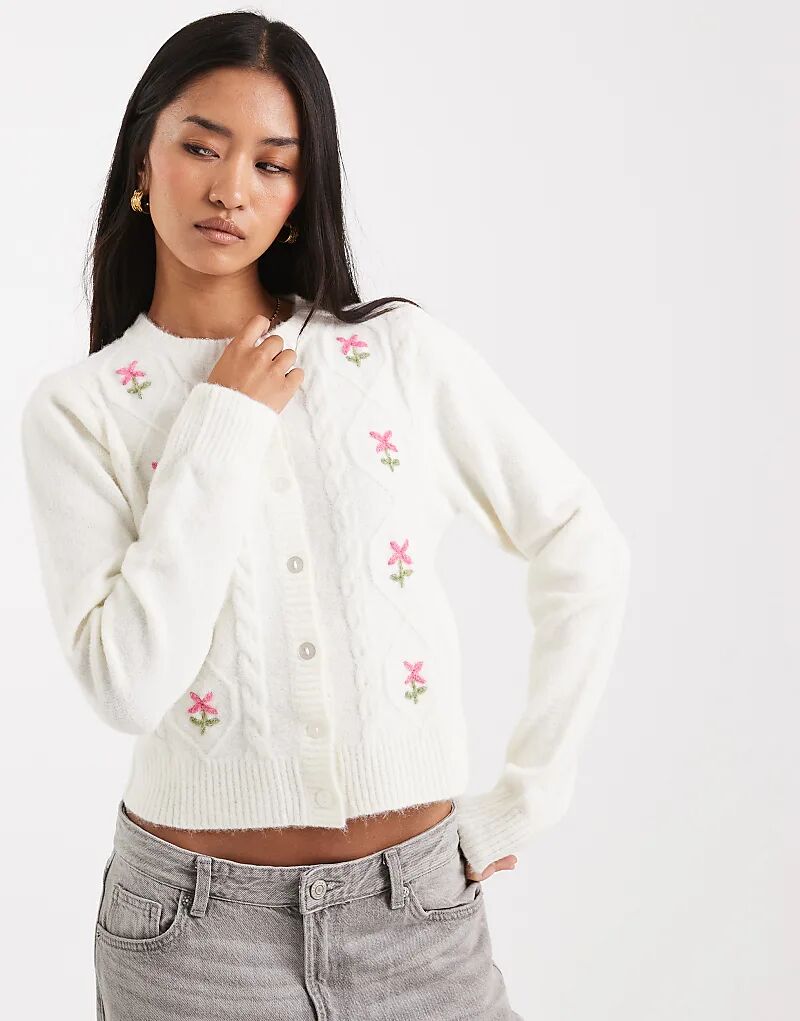 Кардиган Miss Selfridge с вышитыми косами кремового цвета
Кардиган Miss Selfridge с вышитыми косами кремового цвета