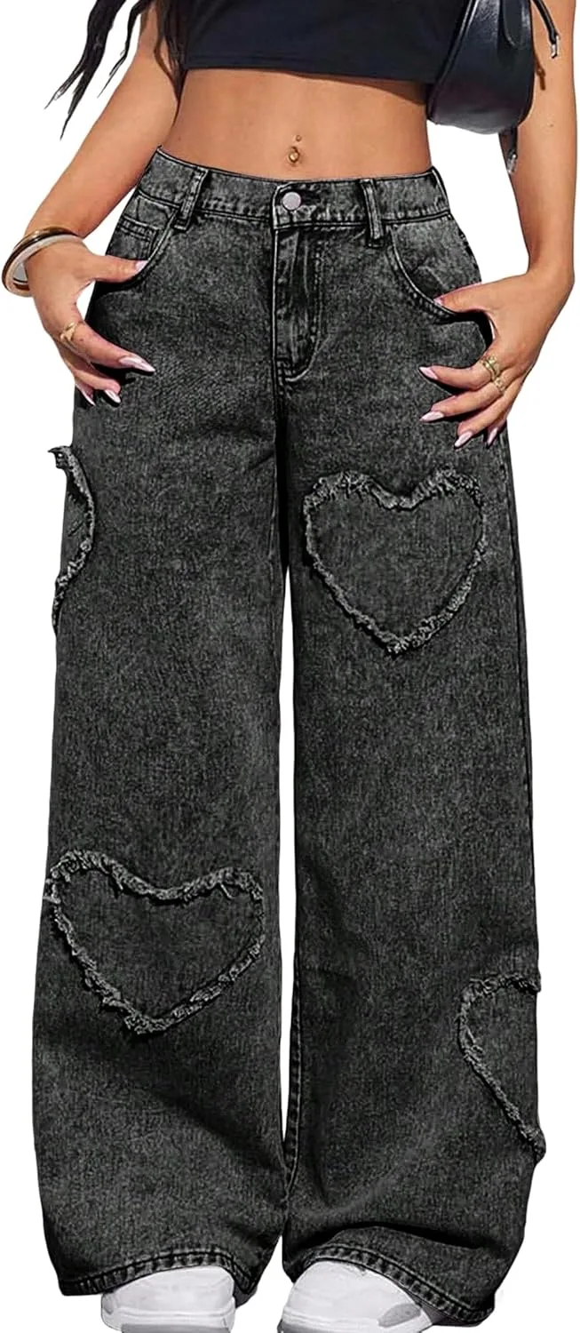 Розовые джинсы для женщин с вышитым сердцем и карманами Loricete
Розовые джинсы для женщин с вышитым сердцем и карманами Loricete