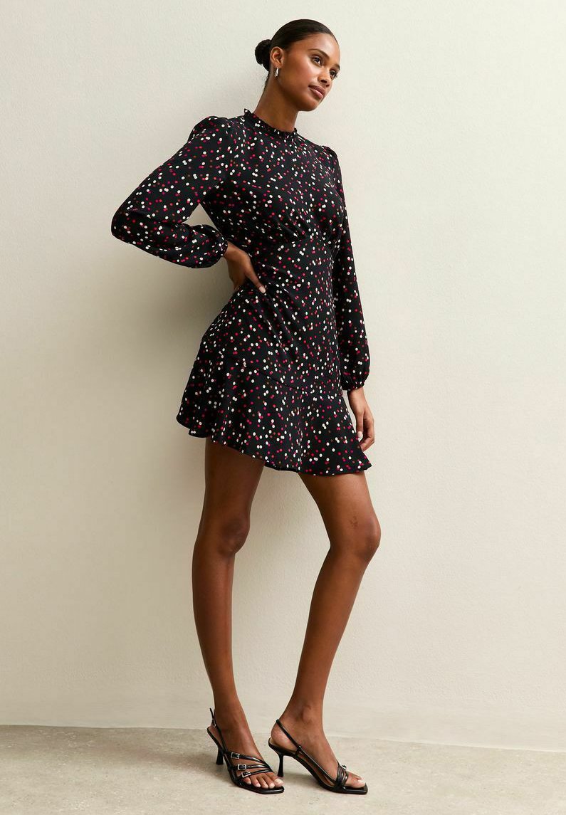 Платье New Look SPOT PRINT MINI, Black Pattern/Black
Платье New Look SPOT PRINT MINI, Black Pattern/Black