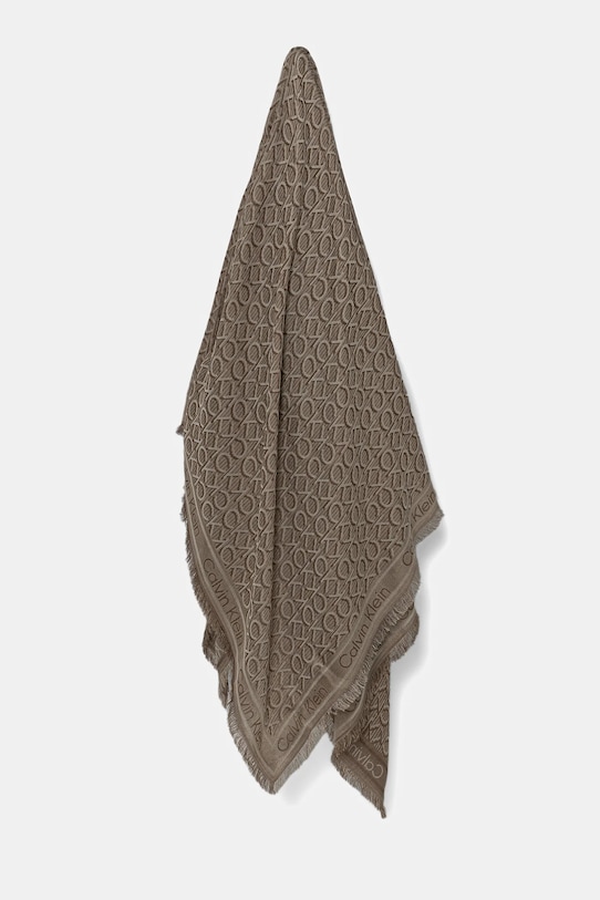 Шарф Calvin Klein, бежевый
Шарф Calvin Klein, бежевый