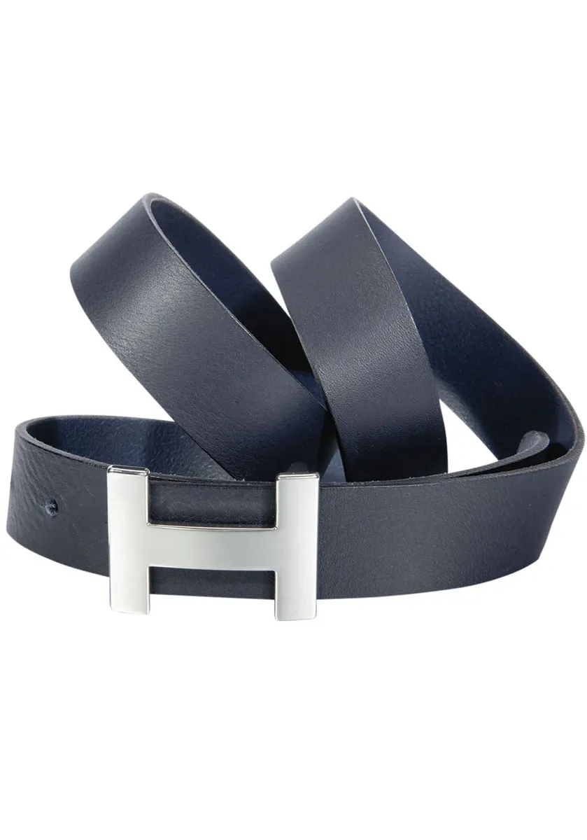 Ремень Silbergift с декоративной графической застежкой, цвет морской волны
Ремень Silbergift с декоративной графической застежкой, цвет морской волны