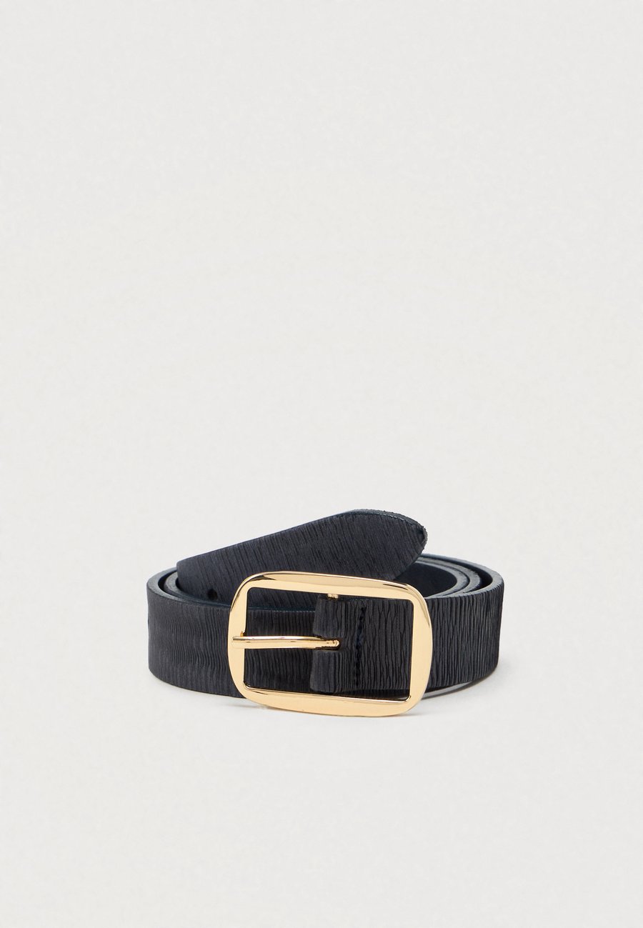 Ремень Vanzetti Belt, Navy/Dark Blue
Ремень Vanzetti Belt, Navy/Dark Blue