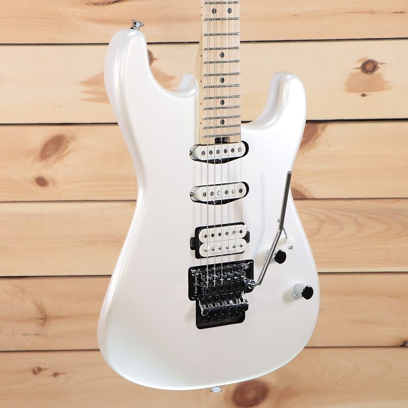 Электрогитара Charvel Pro-Mod San Dimas Style 1 HSS FR M - Platinum Pearl - MC225322
Электрогитара Charvel Pro-Mod San Dimas Style 1 HSS FR M - Platinum Pearl - MC225322