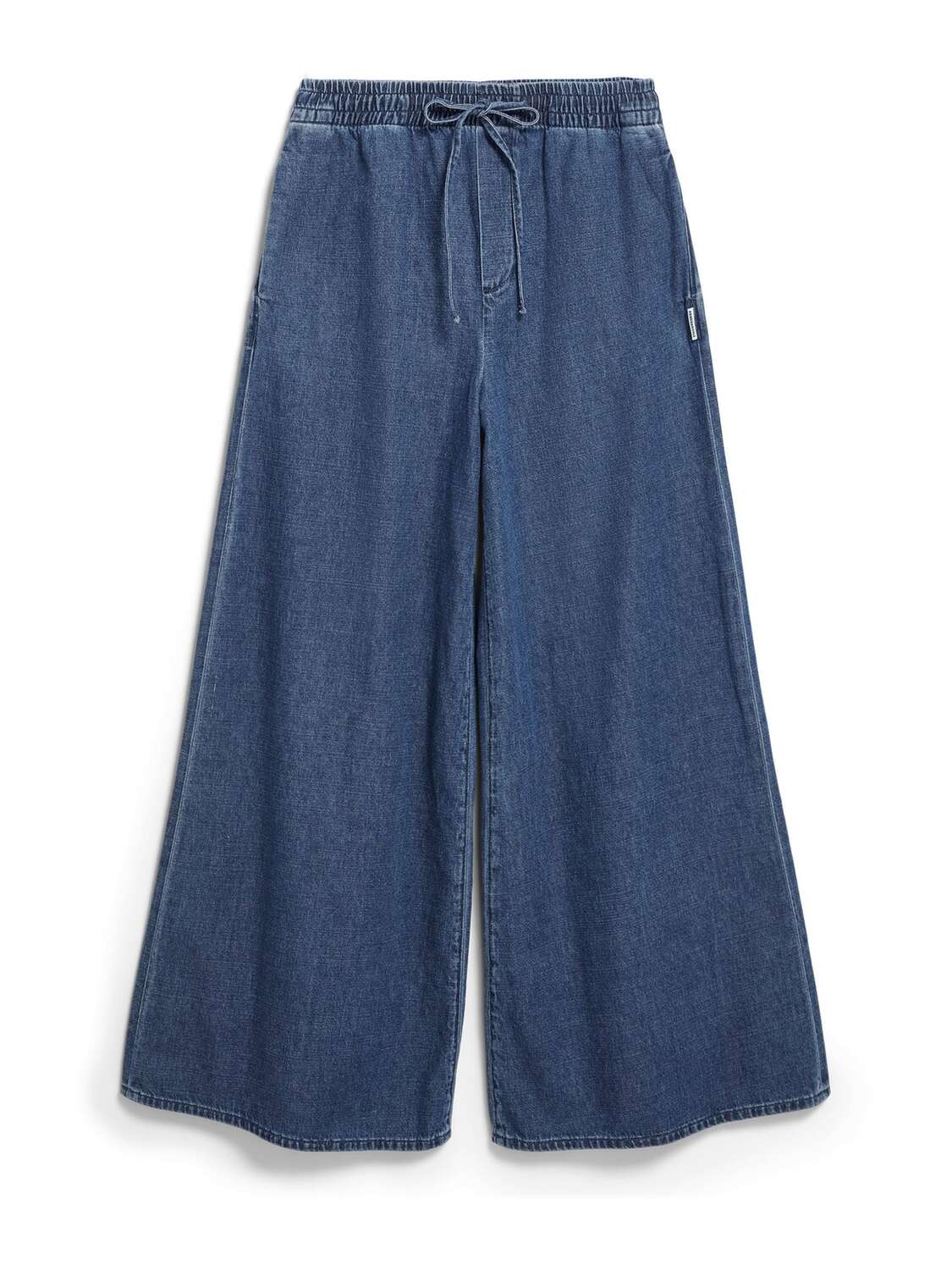 ARMEDANGELS Широкие брюки 'KELAANI' в синем дениме
ARMEDANGELS Широкие брюки 'KELAANI' в синем дениме