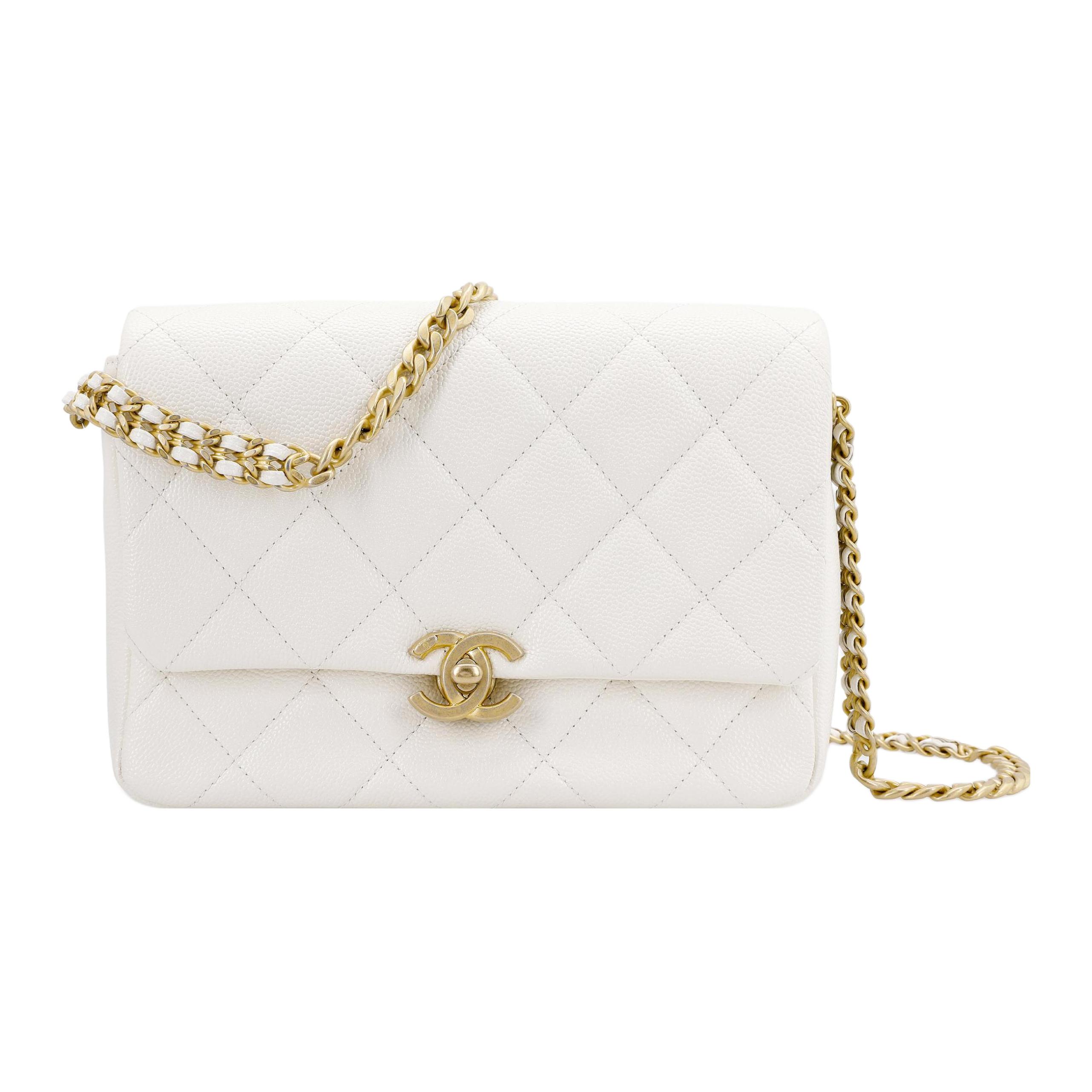 CHANEL Женская белая сумка через плечо из зернистой телячьей кожи
CHANEL Женская белая сумка через плечо из зернистой телячьей кожи