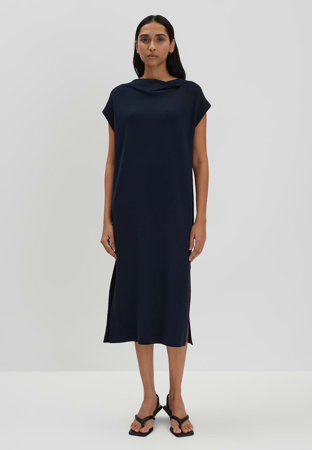 Повседневное платье MIDI WATERFALL someday., темно-синий 
Повседневное платье MIDI WATERFALL someday., темно-синий