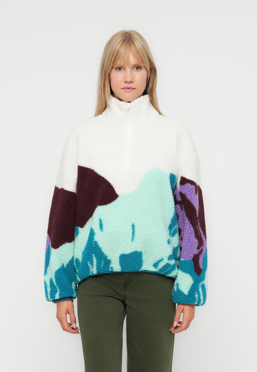 Джемпер ONLY ONLASPEN O NECK, Cloud Dancer/Off-White
Джемпер ONLY ONLASPEN O NECK, Cloud Dancer/Off-White