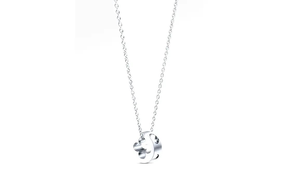 LOUIS VUITTON Подвеска Empreinte из белого золота
LOUIS VUITTON Подвеска Empreinte из белого золота