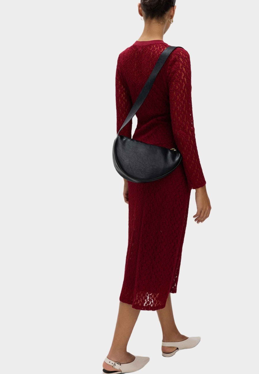 Платье Marks & Spencer MIDAXI, Wine/Dark Red
Платье Marks & Spencer MIDAXI, Wine/Dark Red
