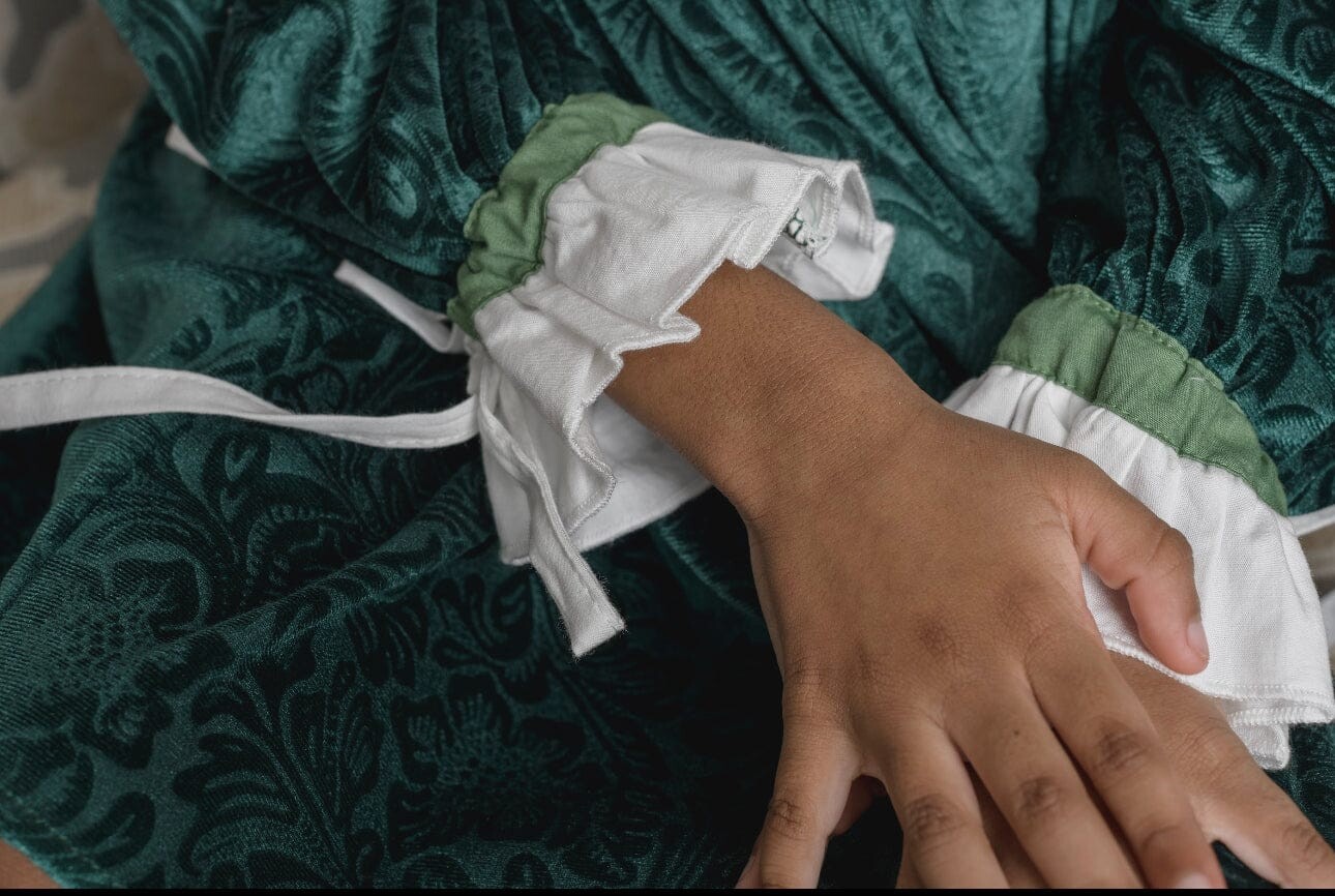 Зеленое велюровое платье Everly Damask Petite Maison Kids, зеленый
Зеленое велюровое платье Everly Damask Petite Maison Kids, зеленый