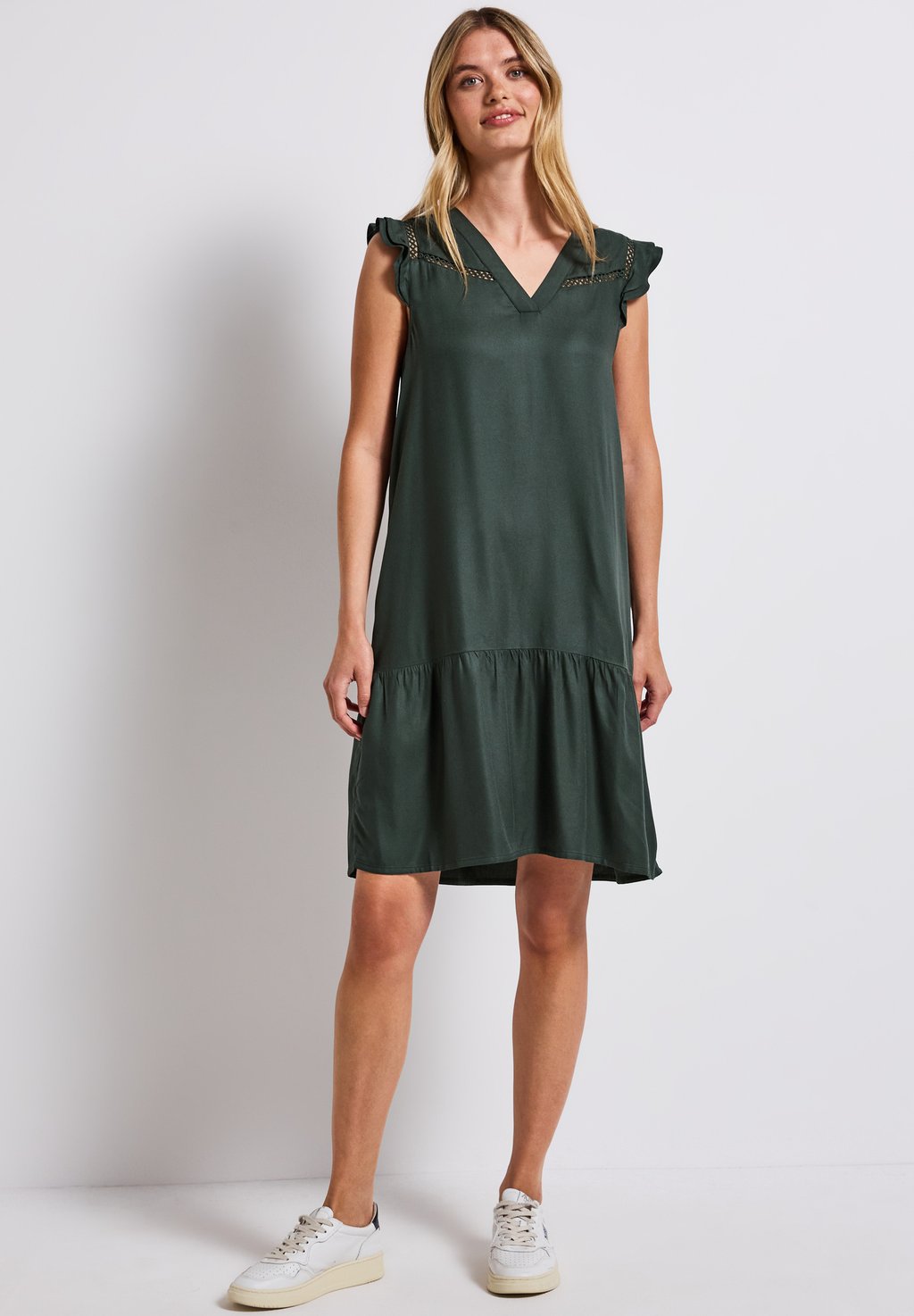 Повседневное платье MIT DETAILS Street One, цвет Grün
Повседневное платье MIT DETAILS Street One, цвет Grün