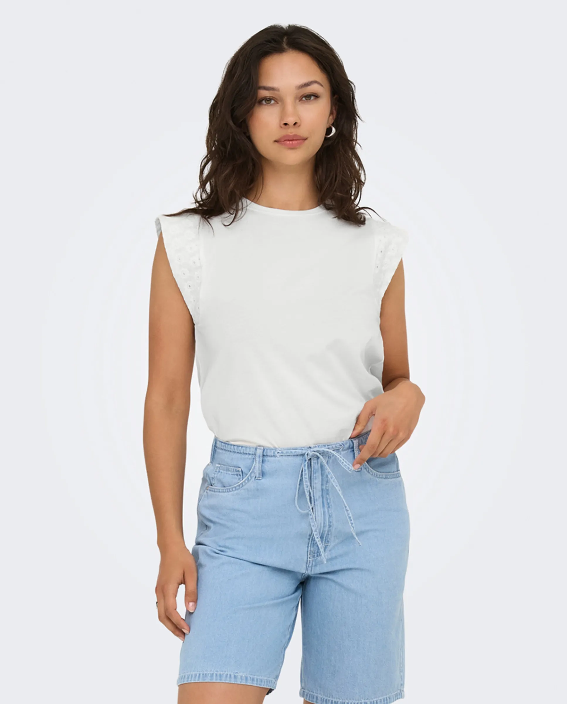 Женский топ без рукавов прямой крой Only, белый
Женский топ без рукавов прямой крой Only, белый