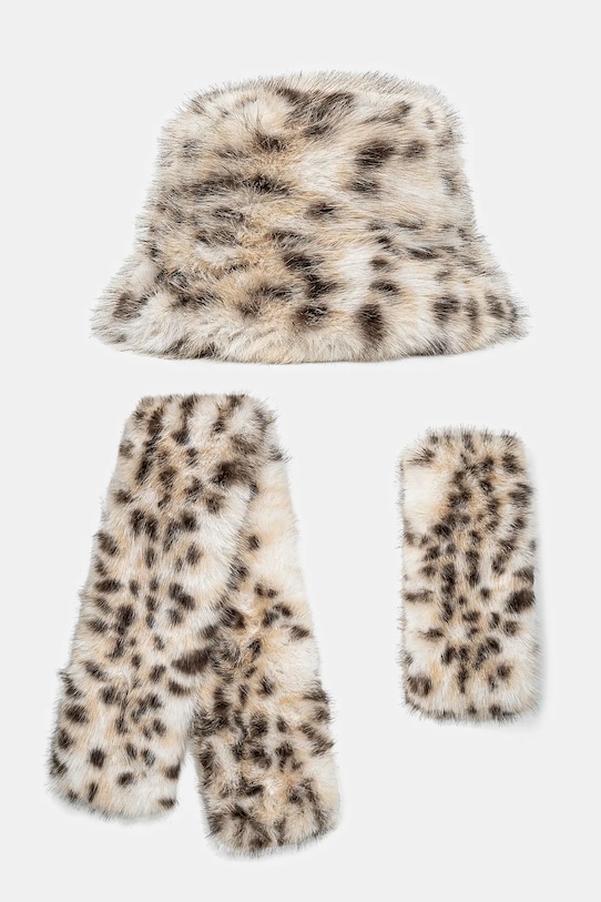 Шапка и шарф Answear.Lab, белый
Шапка и шарф Answear.Lab, белый