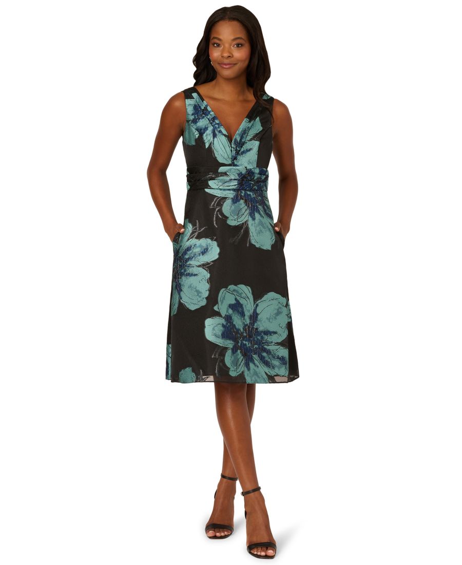 Женское миди-платье с V-образным вырезом Adrianna Papell, Black Multi
Женское миди-платье с V-образным вырезом Adrianna Papell, Black Multi