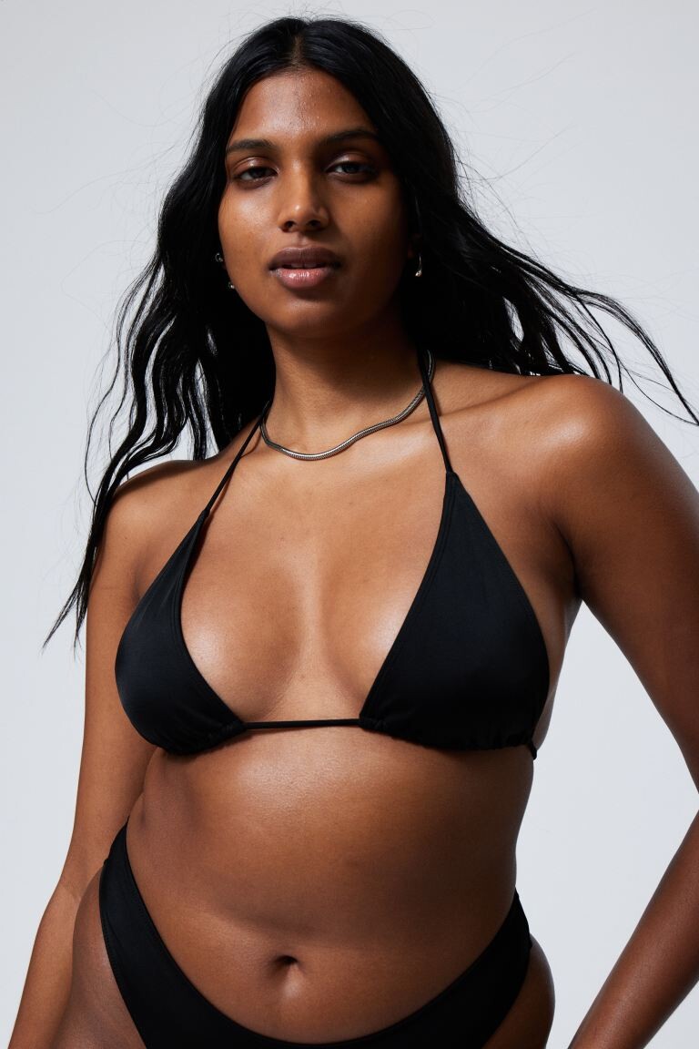 Треугольный лиф бикини с бретелями Weekday, черный
Треугольный лиф бикини с бретелями Weekday, черный