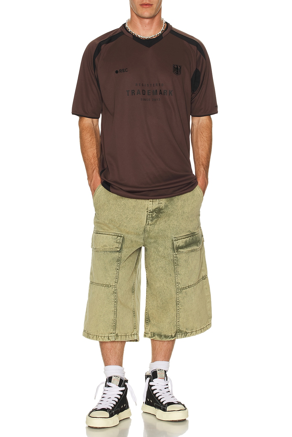 Футболка бренда Trademark Vetements, Chocolate Brown
Футболка бренда Trademark Vetements, Chocolate Brown