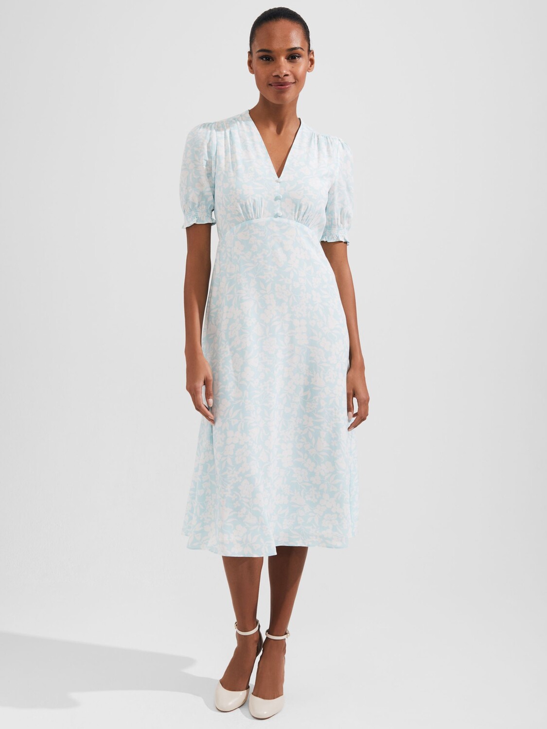 Платье Hobbs Helen, синий цвет слоновой кости
Платье Hobbs Helen, синий цвет слоновой кости