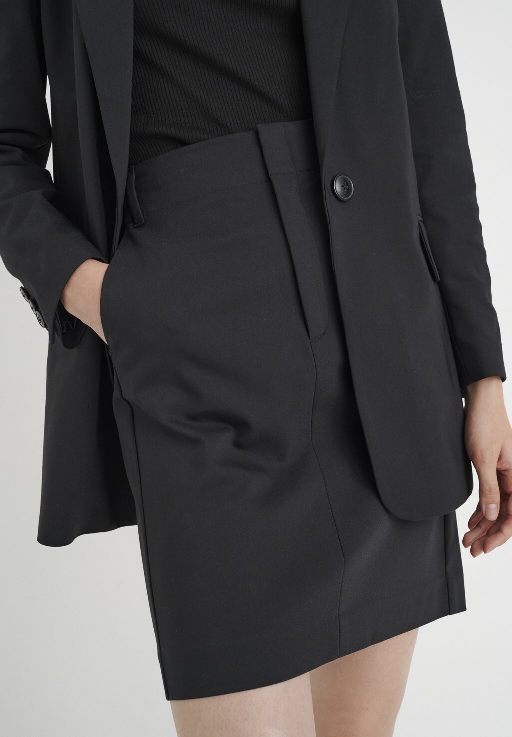 Топ InWear ZELLA ЮБКА, черный
Топ InWear ZELLA ЮБКА, черный