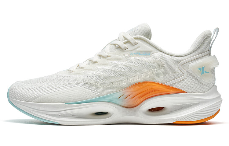 Кроссовки Qing Feng 6.0 мужские с низким верхом белого цвета Xtep
Кроссовки Qing Feng 6.0 мужские с низким верхом белого цвета Xtep