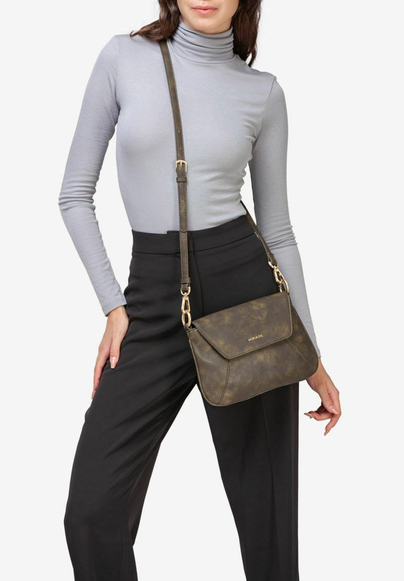 Сумка кросс-боди Miriade SPALLA PEORIA, Verde/Green
Сумка кросс-боди Miriade SPALLA PEORIA, Verde/Green