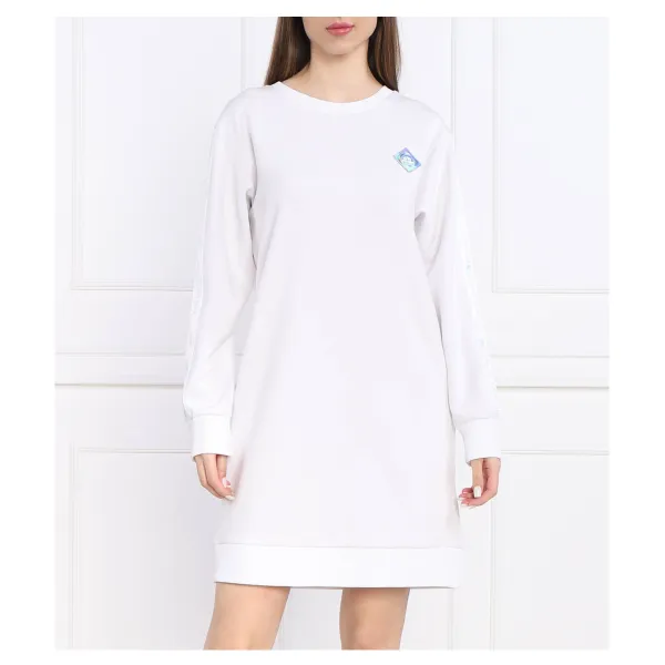 Платье Armani Exchange, белый
Платье Armani Exchange, белый