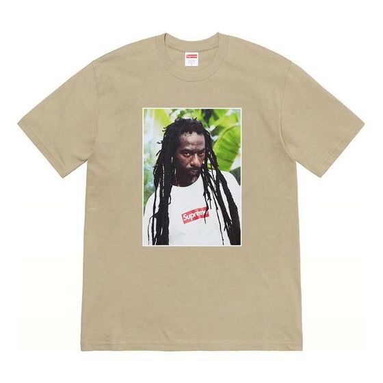 Футболка ss19 buju banton tee reggae character printing short sleeve khaki Supreme, хаки
Футболка ss19 buju banton tee reggae character printing short sleeve khaki Supreme, хаки