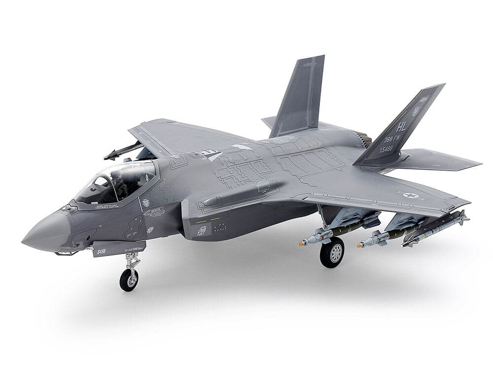 Lockheed Martin F-35A Lightning II 1:72 Tamiya 60792
Lockheed Martin F-35A Lightning II 1:72 Tamiya 60792