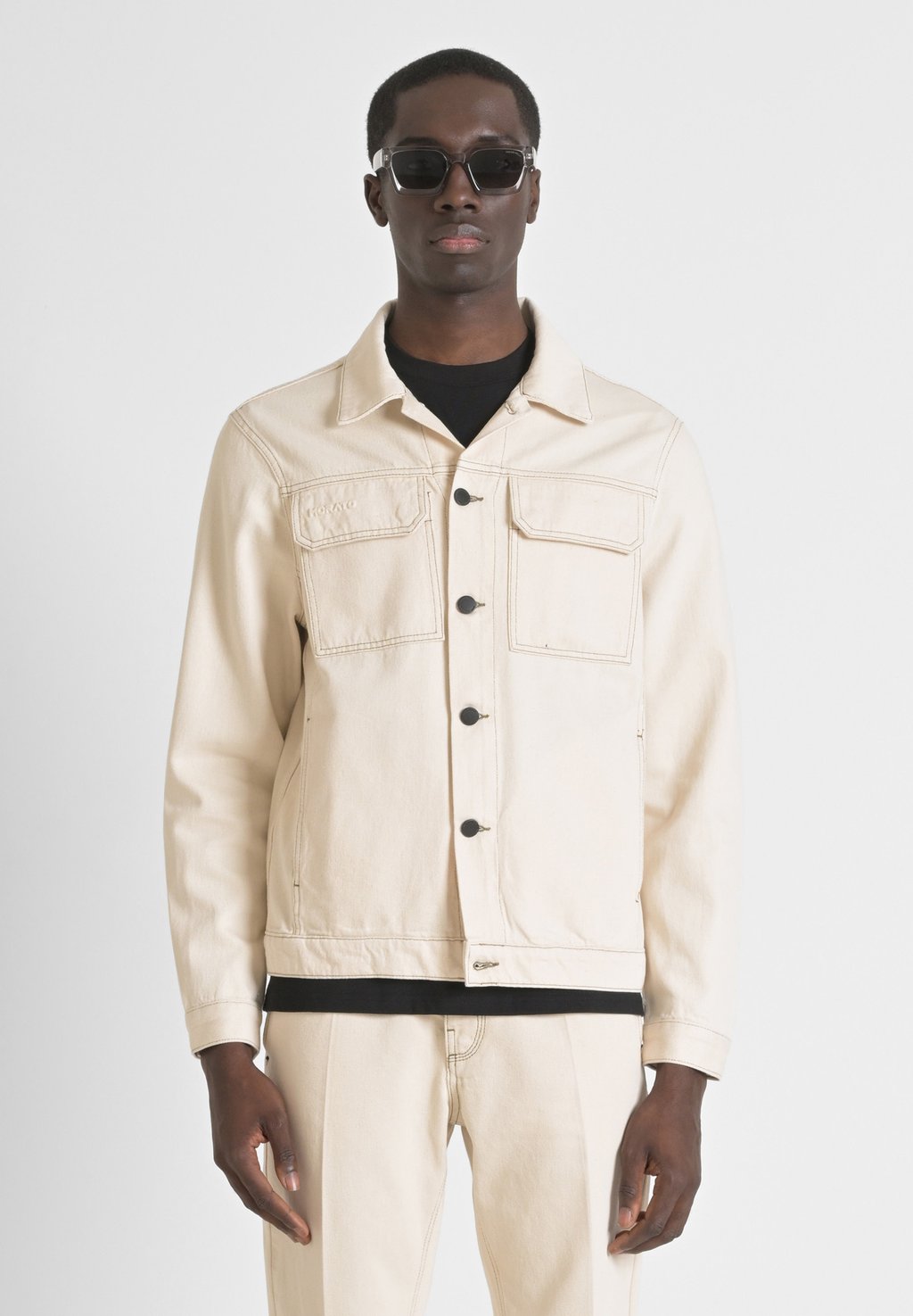 Джинсовая куртка OVER FIT IN Antony Morato, бежевый
Джинсовая куртка OVER FIT IN Antony Morato, бежевый