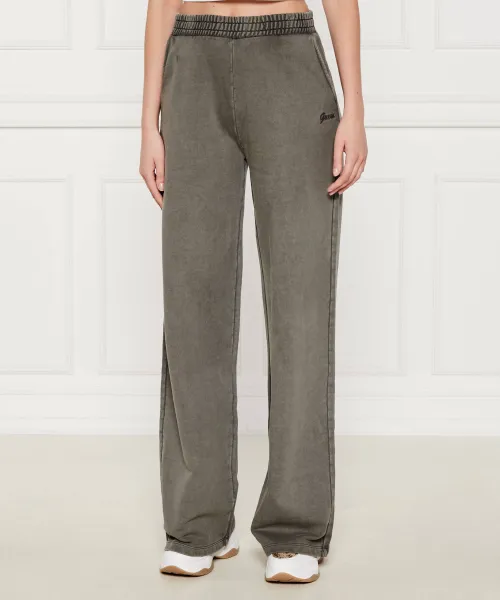 Туманные спортивные штаны Loose fit Guess Active, серый
Туманные спортивные штаны Loose fit Guess Active, серый
