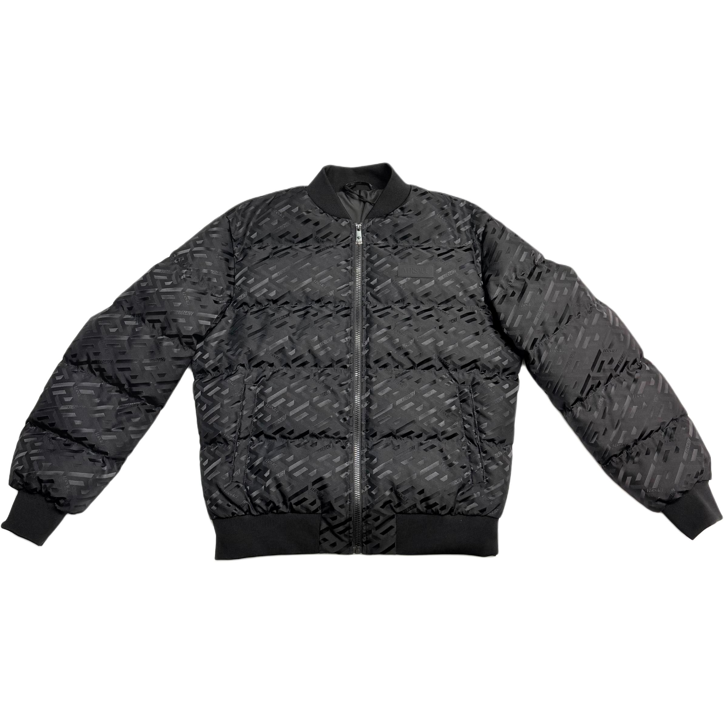 Пуховик мужской VERSACE, черный
Пуховик мужской VERSACE, черный