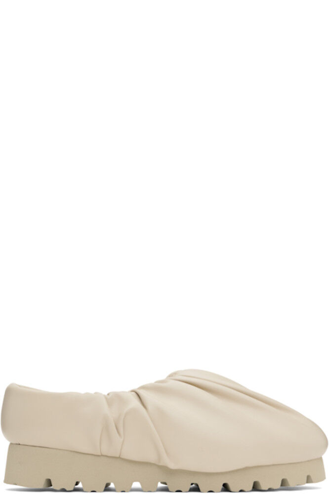 Бежевые туфли Camp Low YUME YUME
Бежевые туфли Camp Low YUME YUME