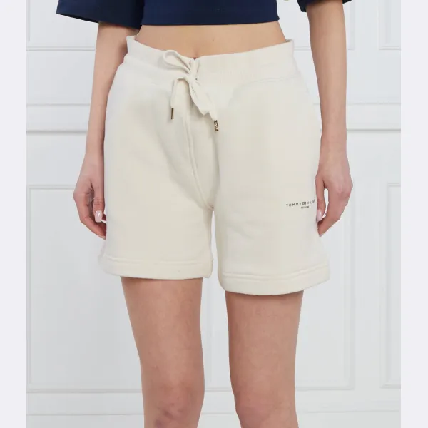 Шорты стандартного кроя Tommy Hilfiger, экрю
Шорты стандартного кроя Tommy Hilfiger, экрю