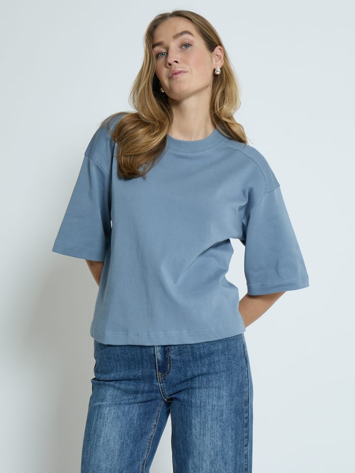 Футболка из выцветшего денима Peppercorn
Футболка из выцветшего денима Peppercorn